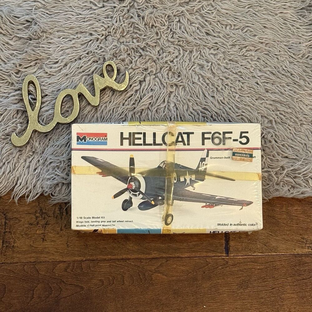 Monogram F6F-5 Hellcat 1/48 6832 Model Kit New Unopened